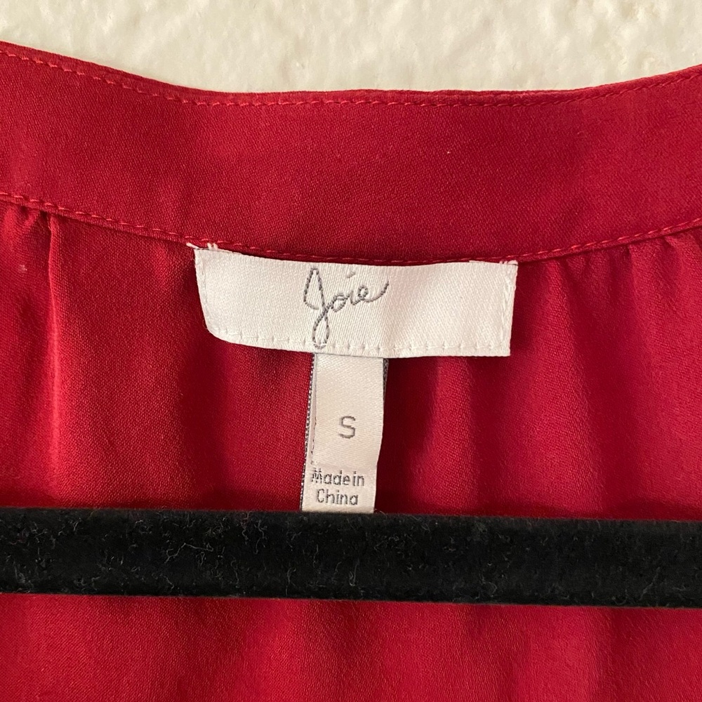 Joie Silk Long-Sleeve Blouse Size S Deep Red V-Neck Elegant Feminine Timeless - Picture 4 of 10